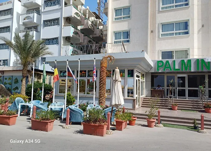 Szálloda Palm Gurdaka