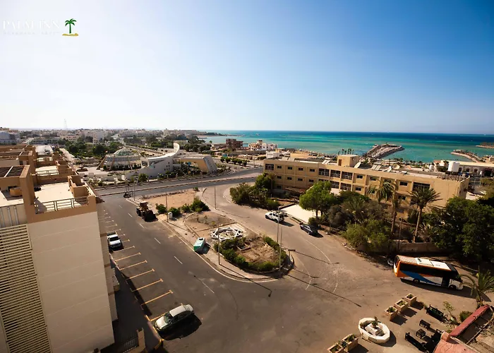 Palm Hotel